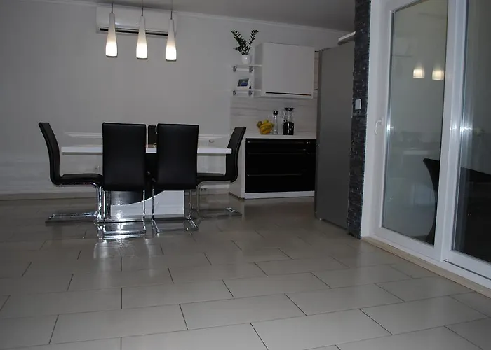 Lägenhet R&n Zavalatica