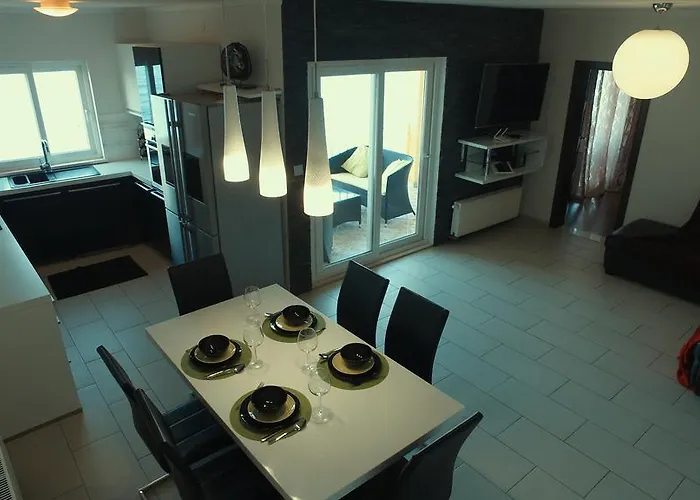 Apartament R&n Zavalatica